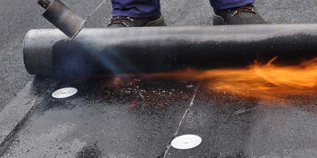 Dakbedekking leggen dakrenovatie